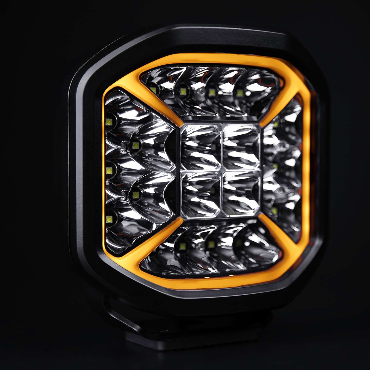 Strands Siberia X Driving Light 7"