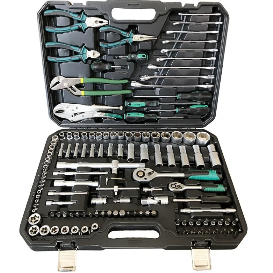 Socket, Spanner, Ratchet & Grip Set with 1/2" and 1/4" Drives / 131pcs