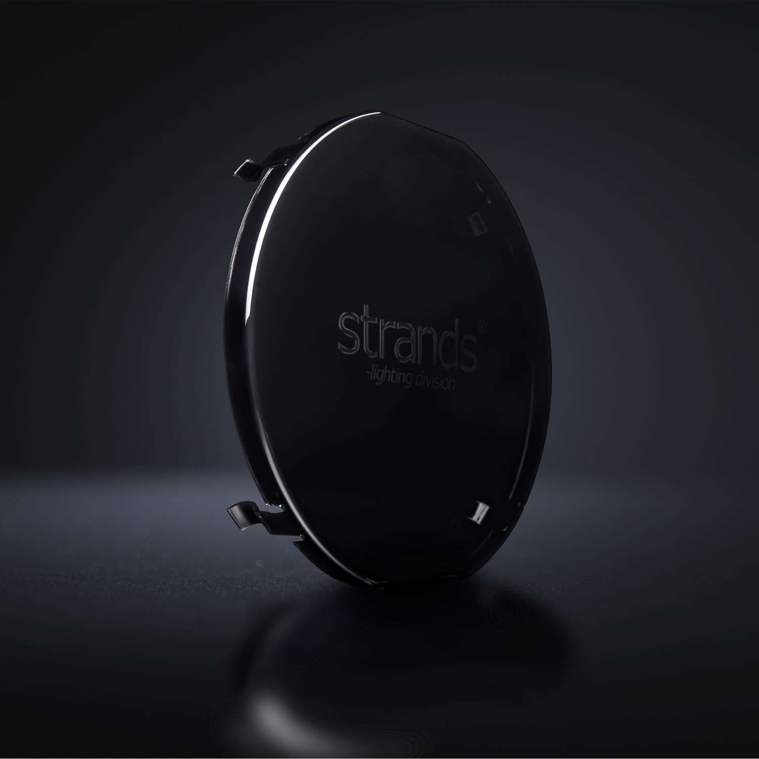 Strands Siberia Skylord Lens Cover / Dark