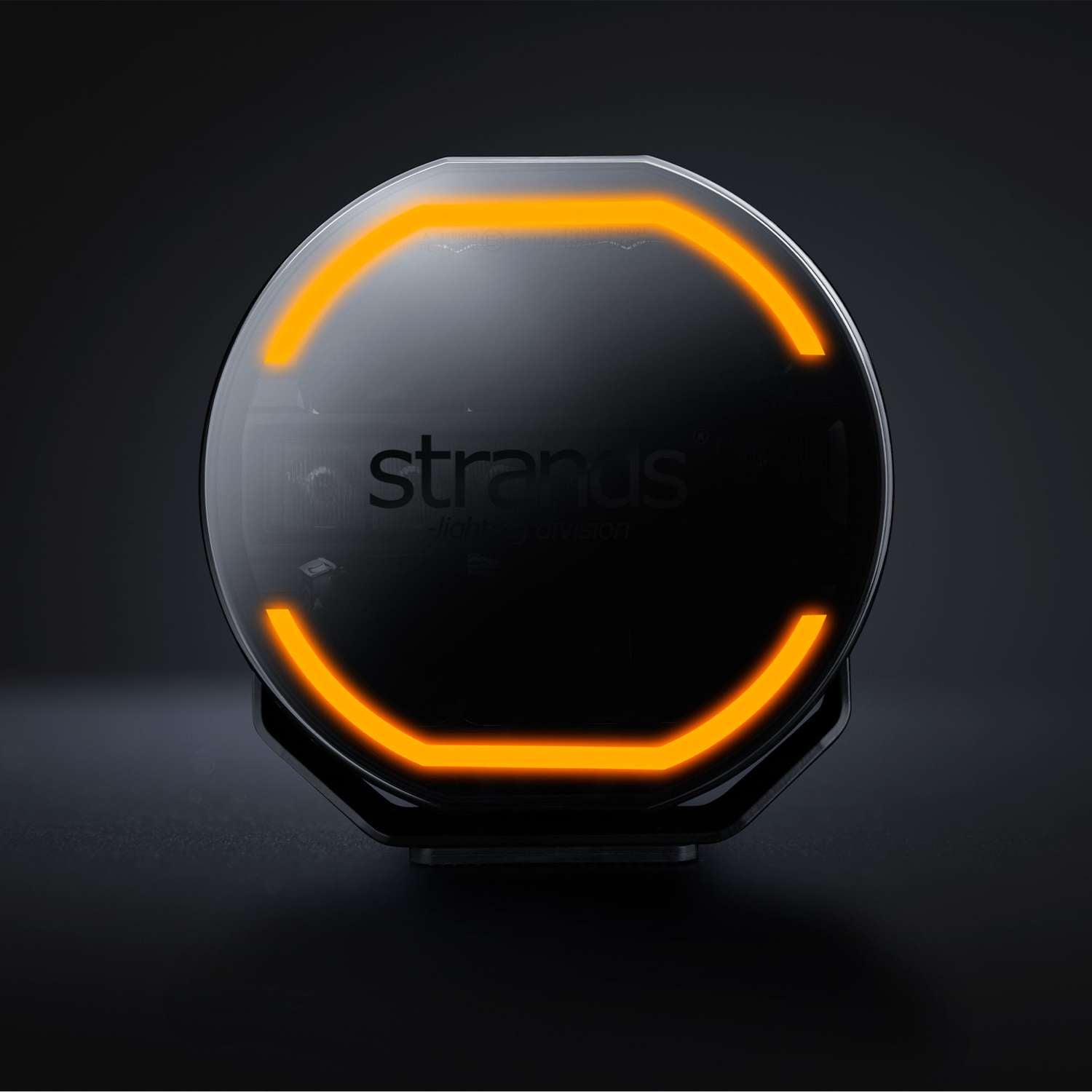 Strands Siberia Skylord Lens Cover / Dark