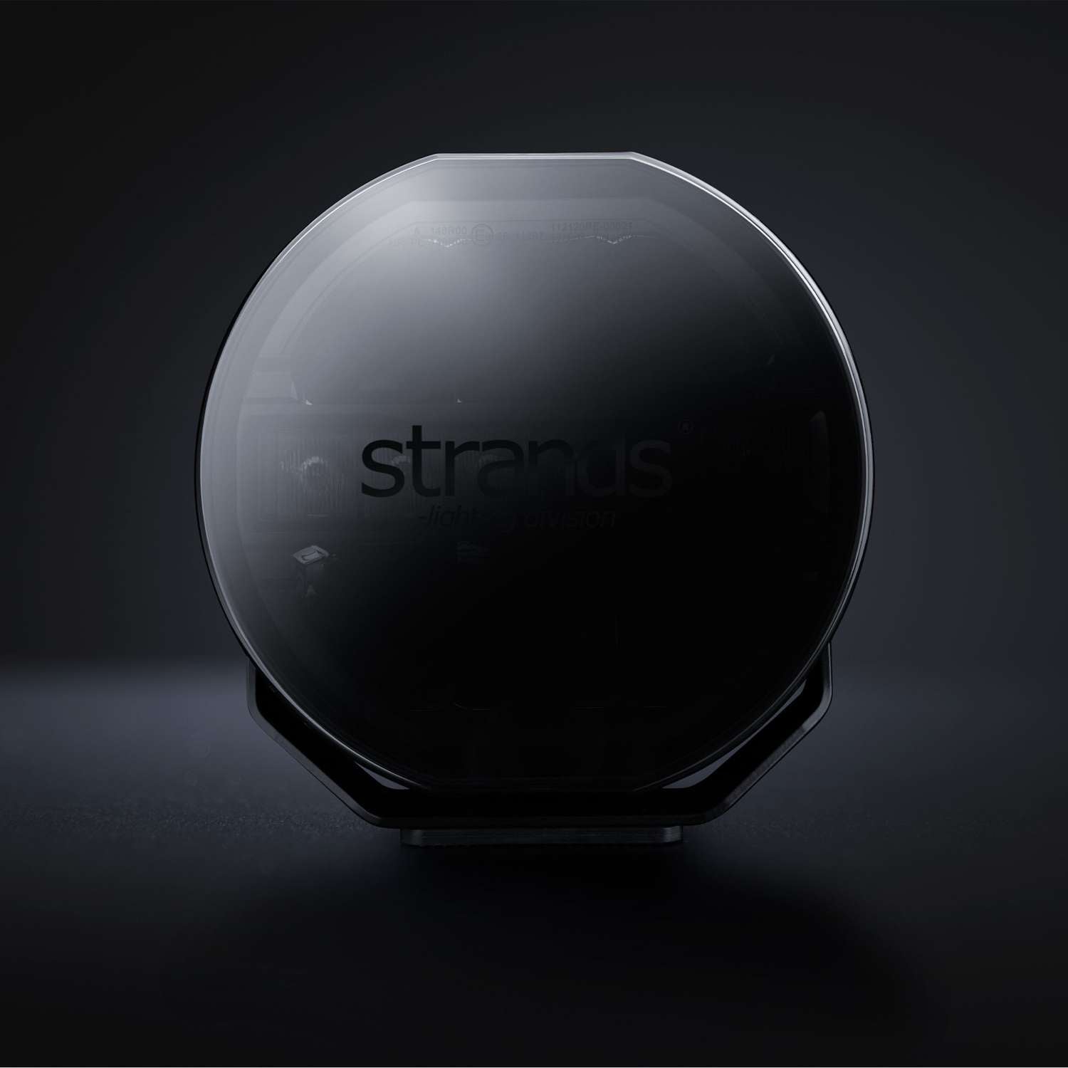 Strands Siberia Skylord Lens Cover / Dark