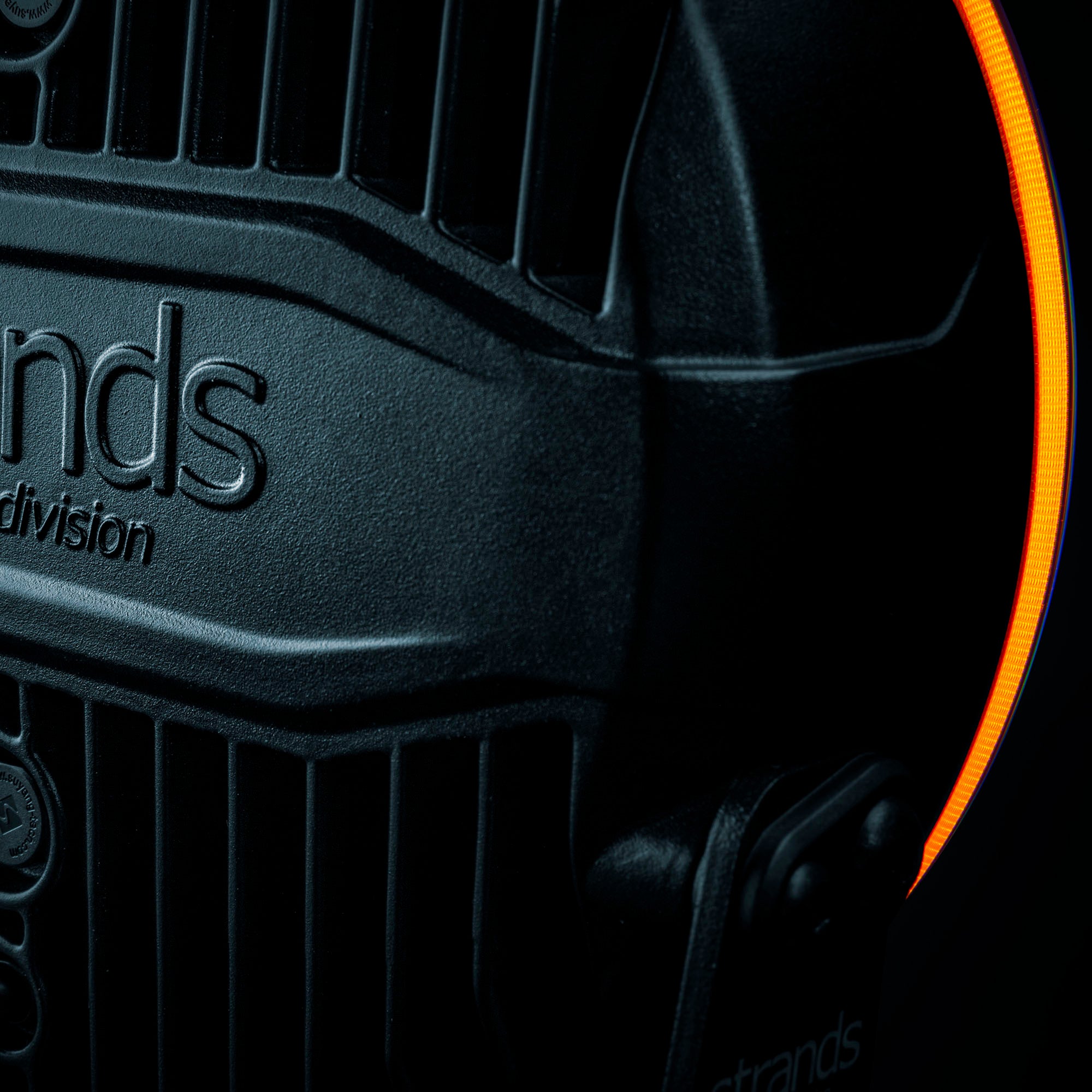 Strands Firefly PRO LED Driving Light with Strobe / 9" UK + Ireland