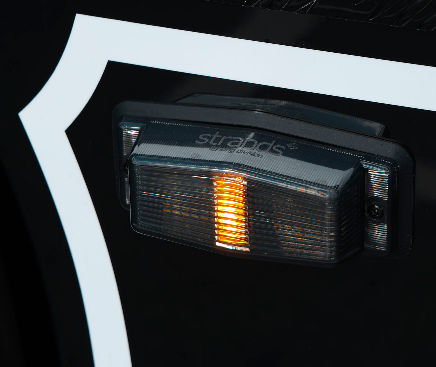 Strands Black Bullet Double Burner with Strobe Light / Dark Lens
