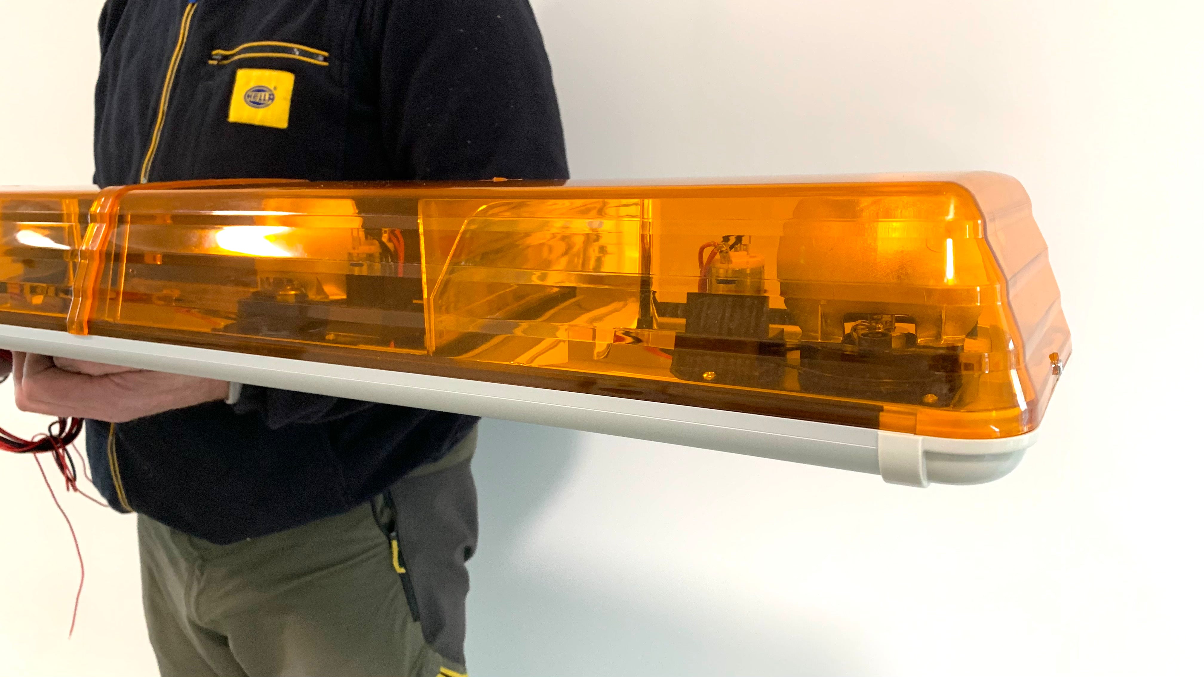 ECCO 60 Series 4 Rotator Bulb Lightbar / 1524mm UK + Ireland