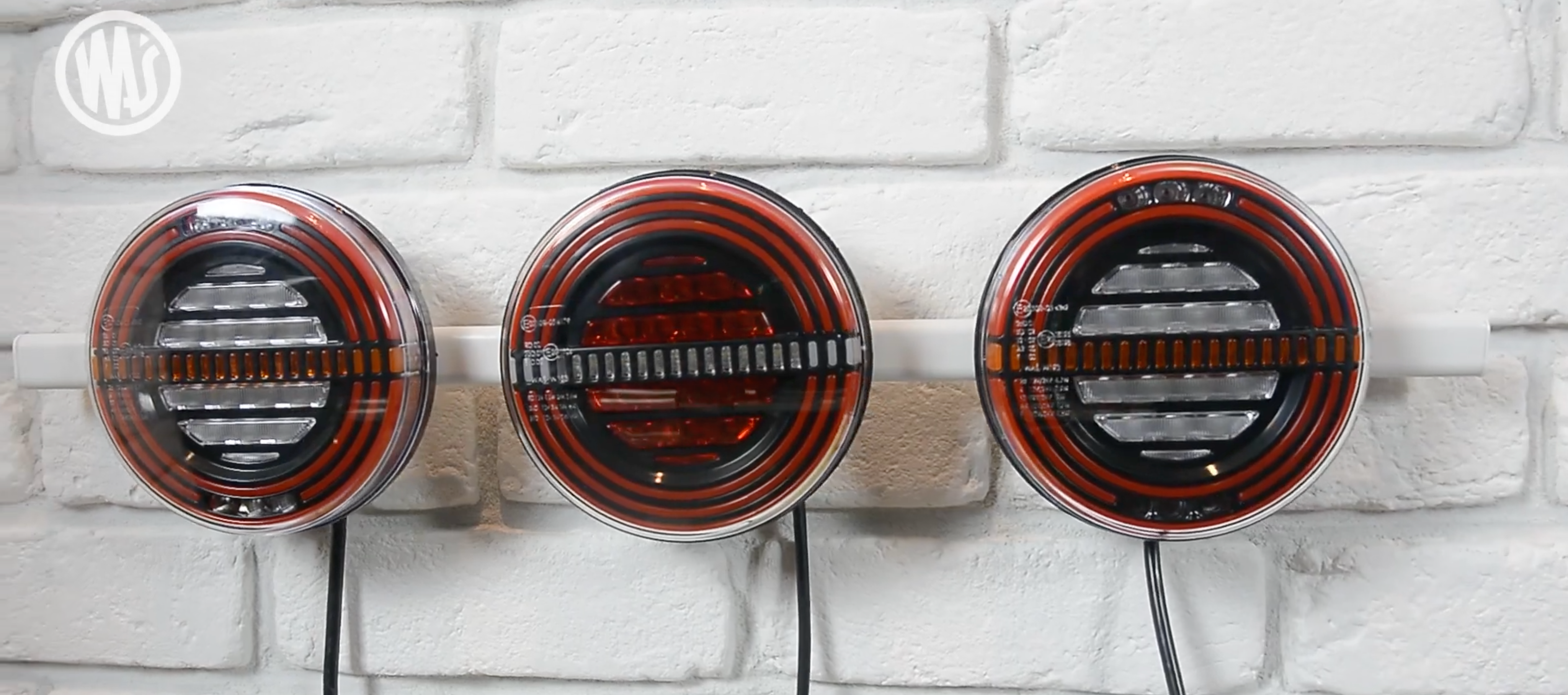 W191DD Round Trailer Light with Dynamic Indicator