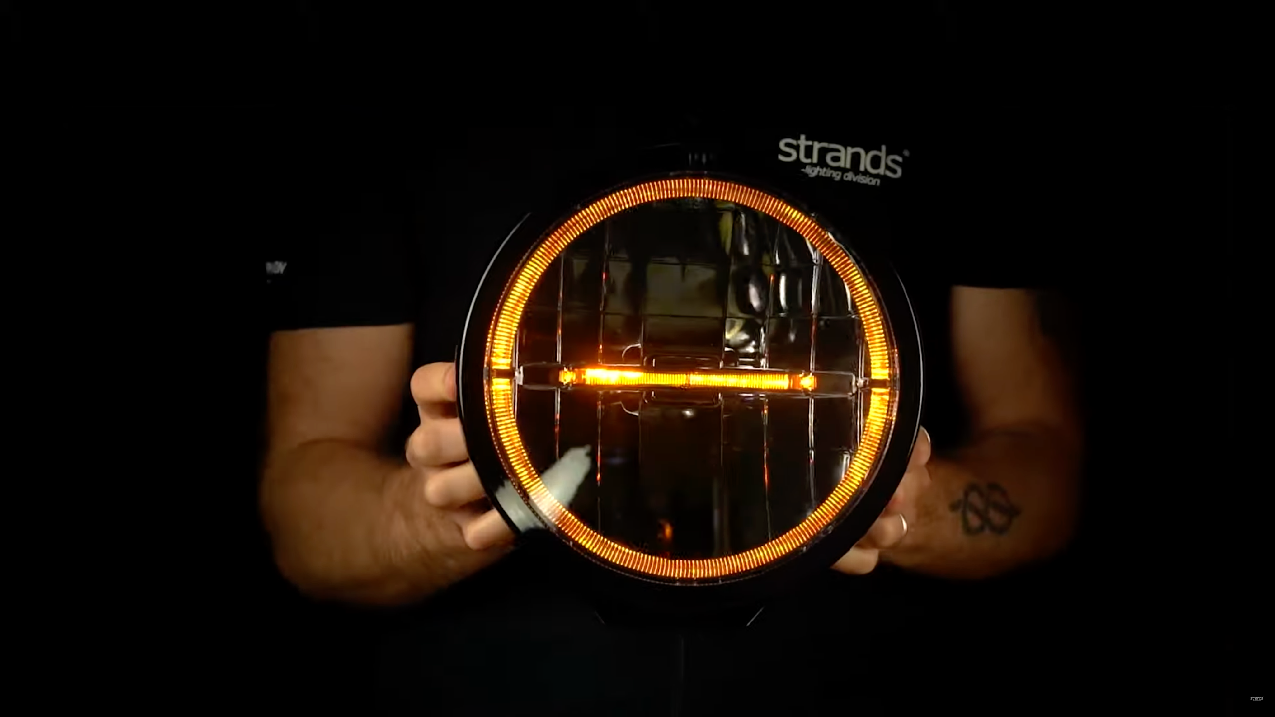 Strands Ambassador Dark Edition LED Spot Light / 9"