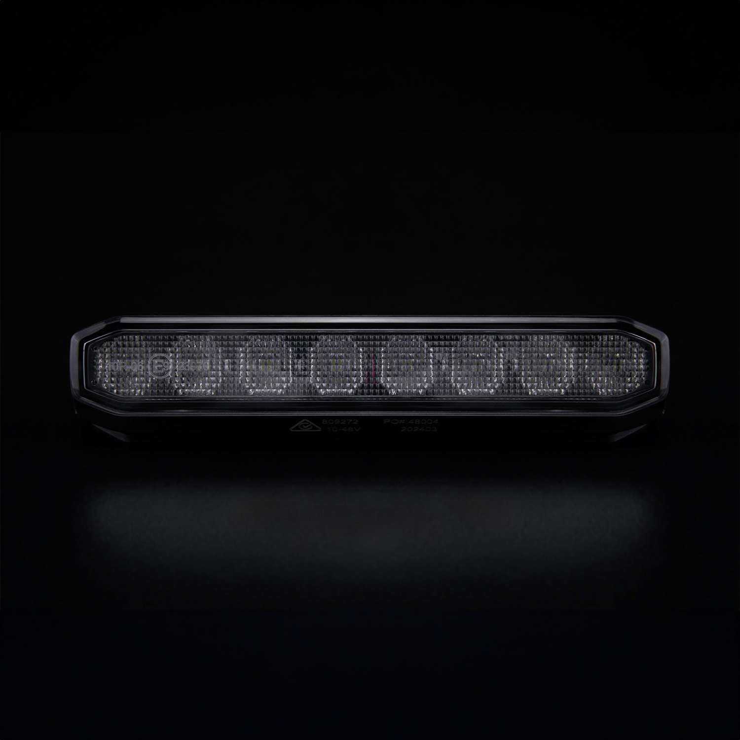 Strands Firefly Scene Light