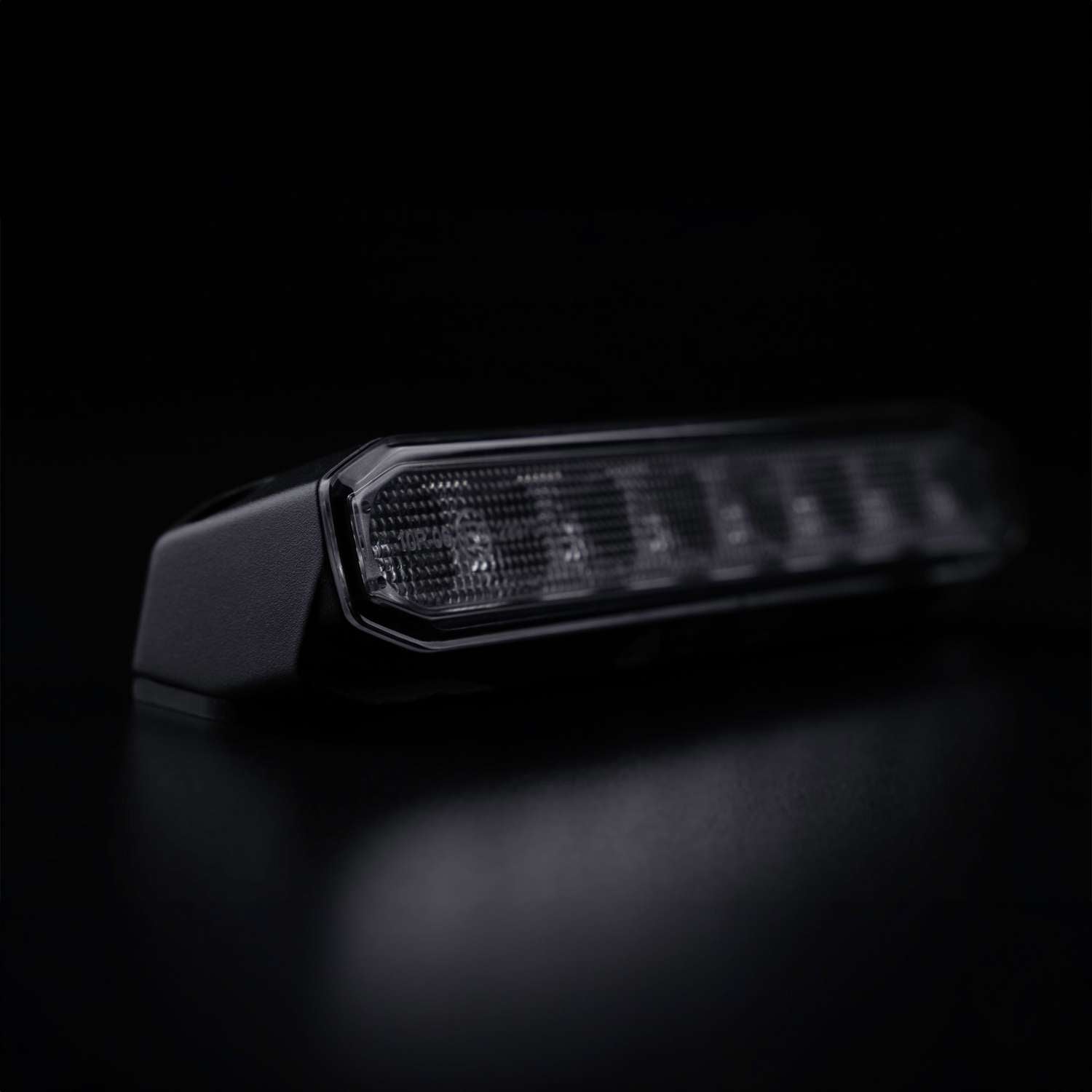 Strands Firefly Scene Light