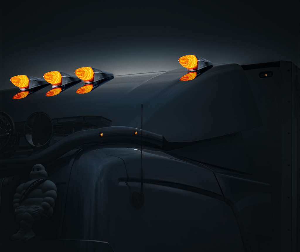 Strands IZE Silver Arrow Torpedo Light with Strobe