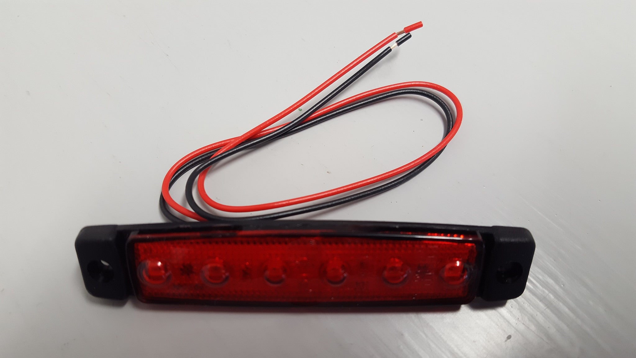 Rød Slimline LED-markeringslampe bagtil til lastbiler - Markeringslygter for og bag - spo-cs-deaktiveret - spo-standard - spo-deaktiver