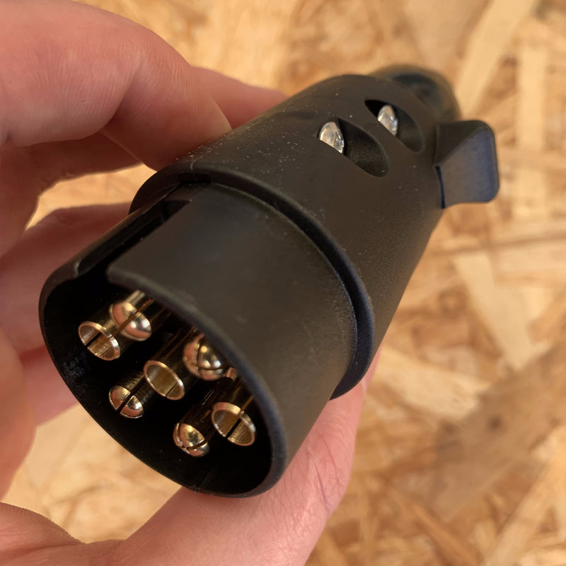 Buy 12v 7 Pole Plastic Trailer Plug -  for sale
