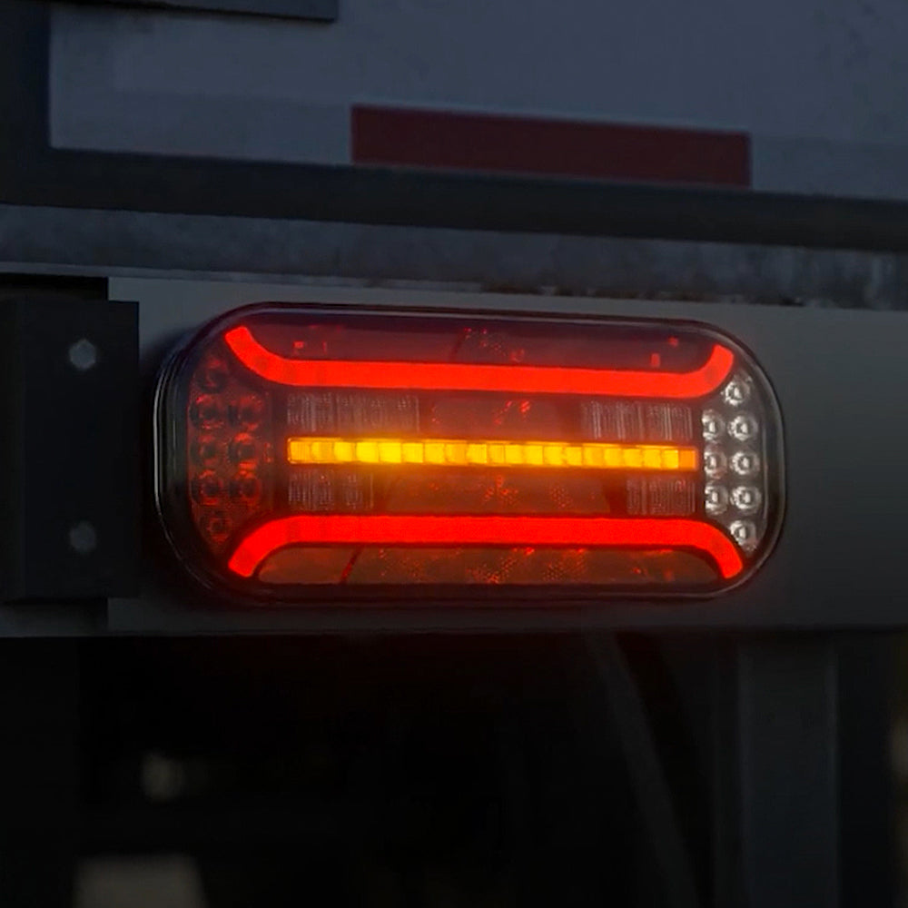 Premium bakre LED-släpvagnslampa med dynamisk indikator / 7 funktioner / 300 mm - spo-cs-disabled - spo-default - spo-disabl